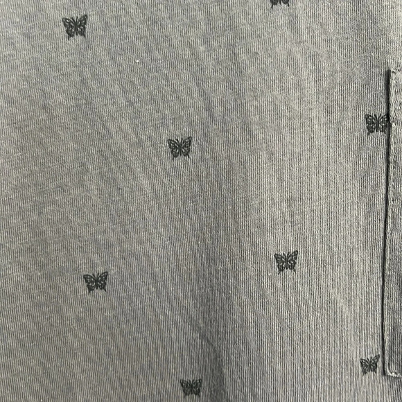 Arizona cropped top. Size XXL. Gray with butterflies.  NWT - Picture 2 of 4